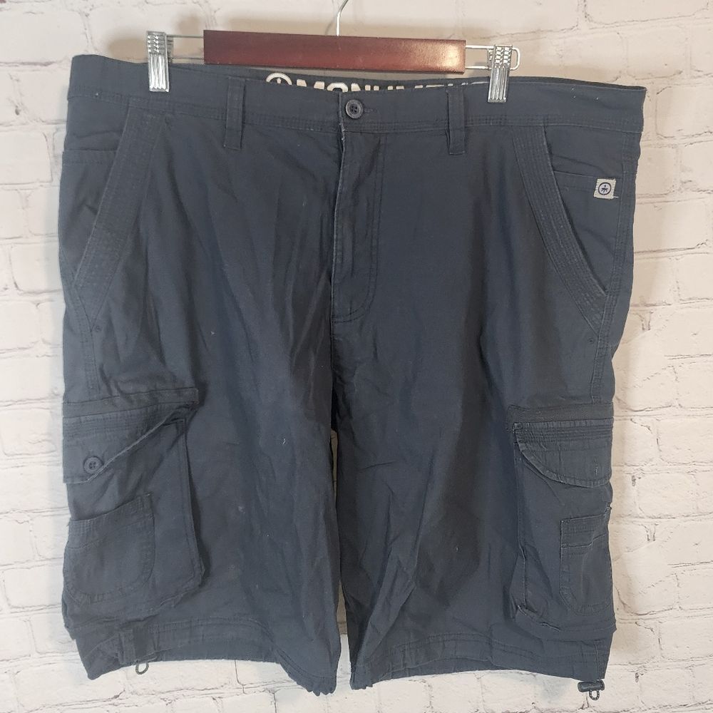 Men's Monument Black Cargo Shorts, Size 38